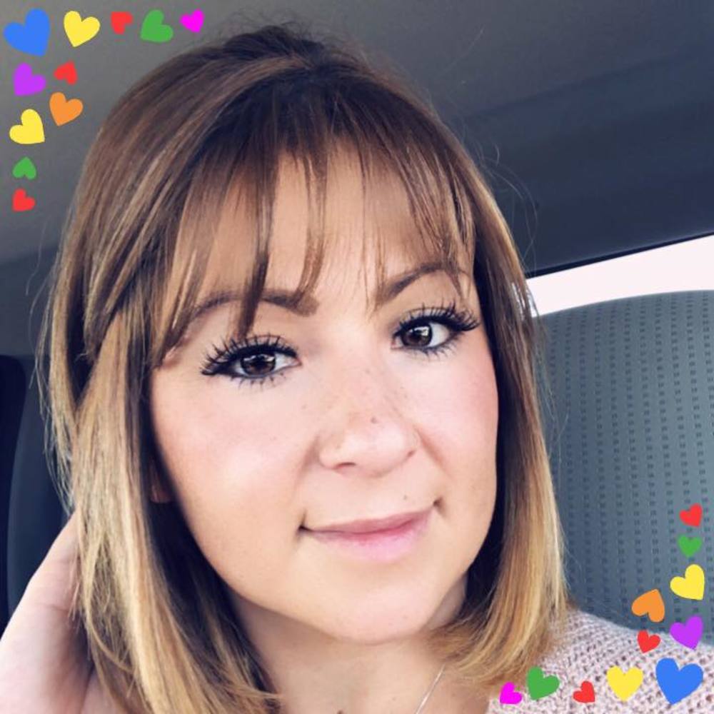 Meet your Posher, Valeria